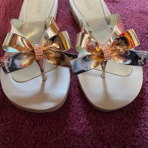 Guess flip flops